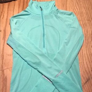 LULULEMON half zip